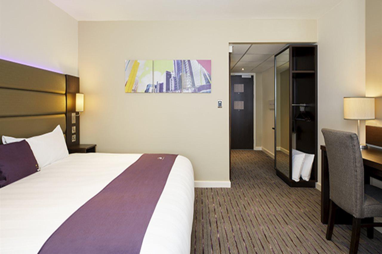Premier Inn Horsham Exterior foto